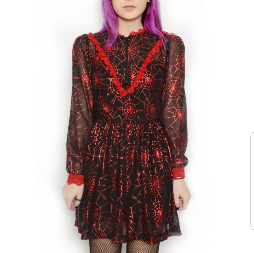 Black/White Victorian Lace Skater Dress